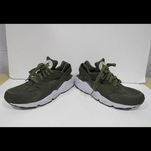 NIKE AIR HUARACHE Olive Green -Used- Men’s Size 11 318429-306